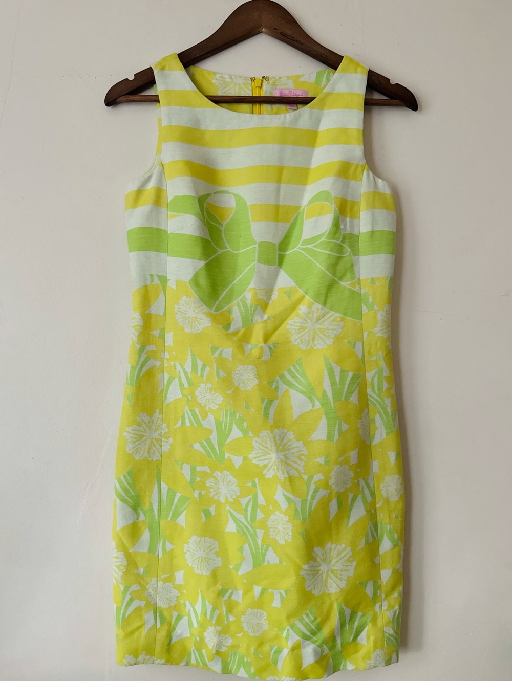 Lilly Pulitzer Yellow Floral Shift Dress with Green Bow Detail - Size 0